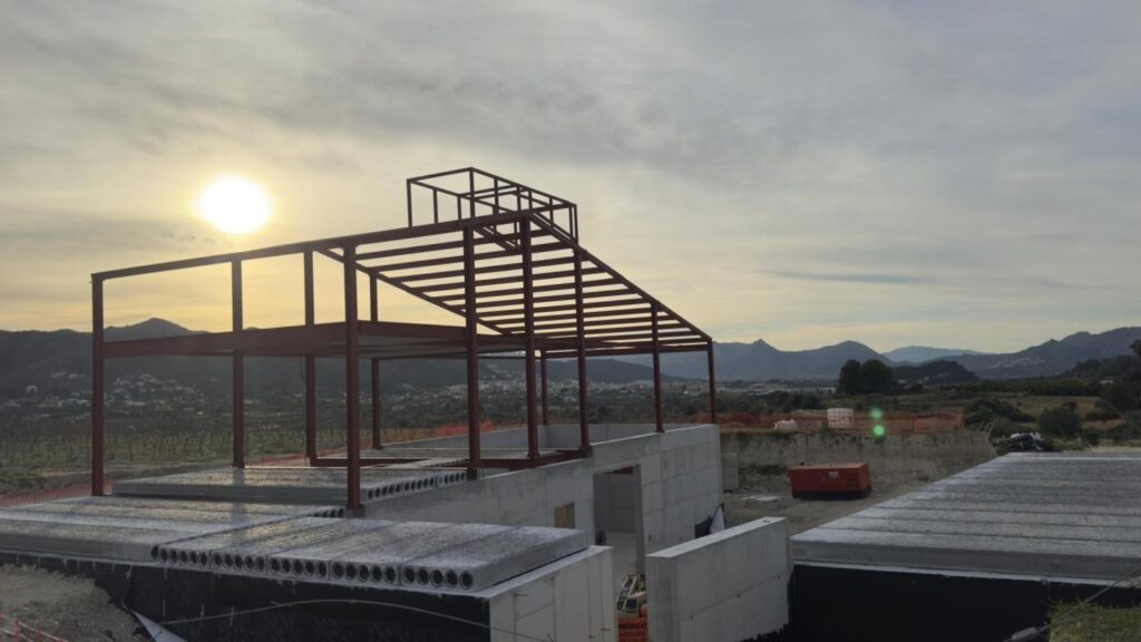 Imagen de WhatsApp 2025 07 21 a las 10.31.22 f5772474 1024x576 - Bodega en pedreguer