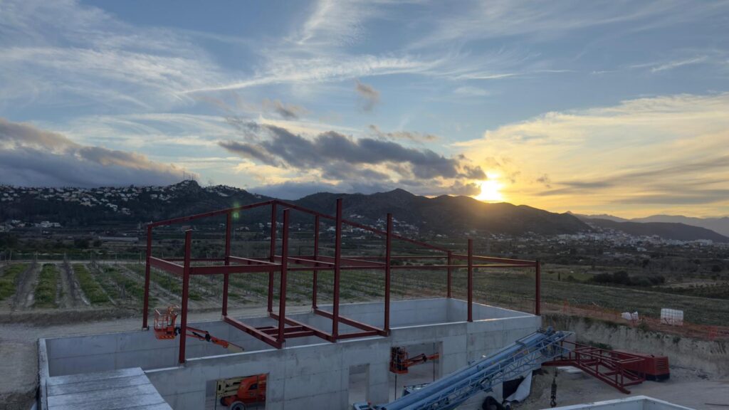 Imagen de WhatsApp 2025 07 21 a las 11.09.35 a245e1b2 1024x576 - Bodega en pedreguer